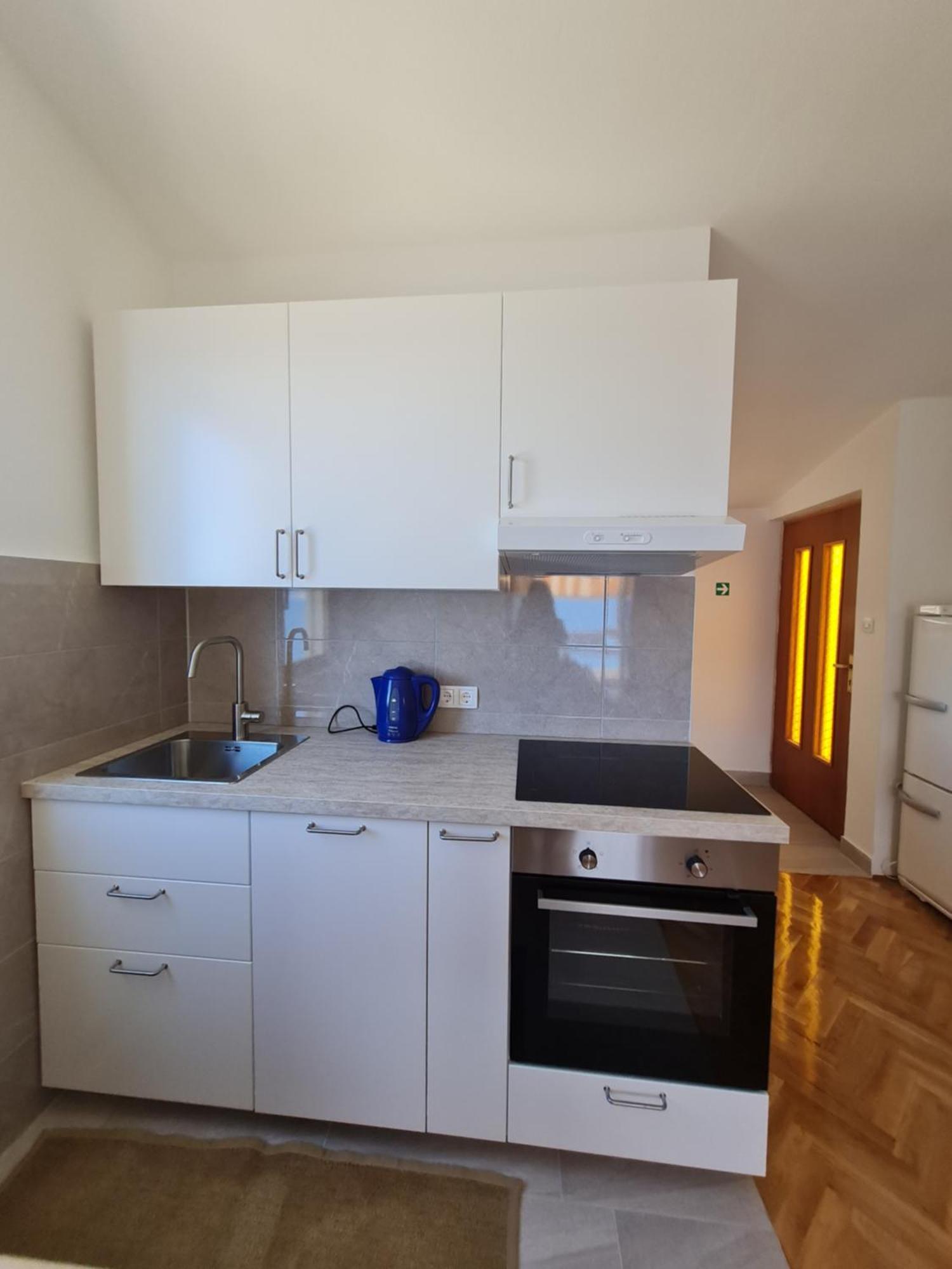 Apartments Apartmani Pintar มีมิตเซ ภายนอก รูปภาพ