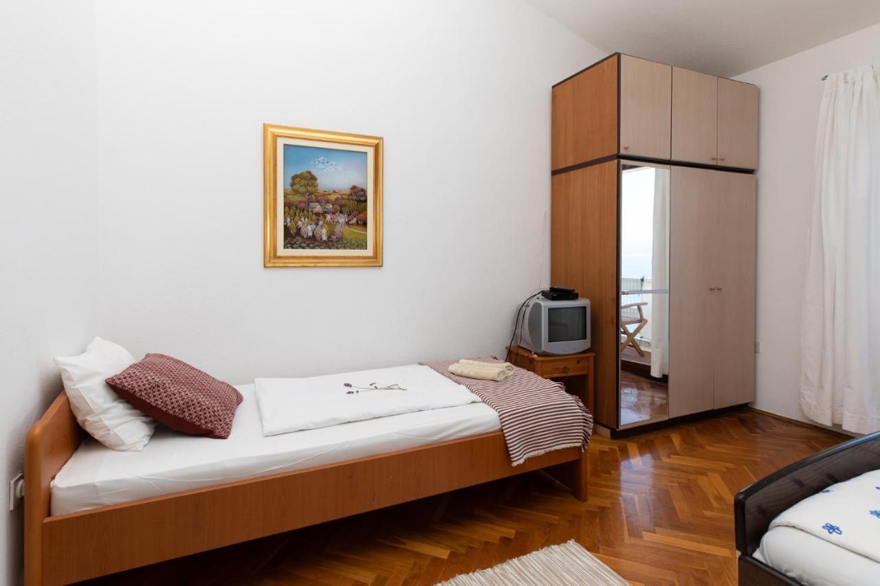 Apartments Apartmani Pintar มีมิตเซ ภายนอก รูปภาพ